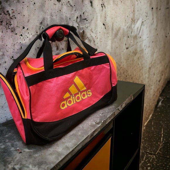 Adidas Sport bag hot pink - Picture 4 of 5